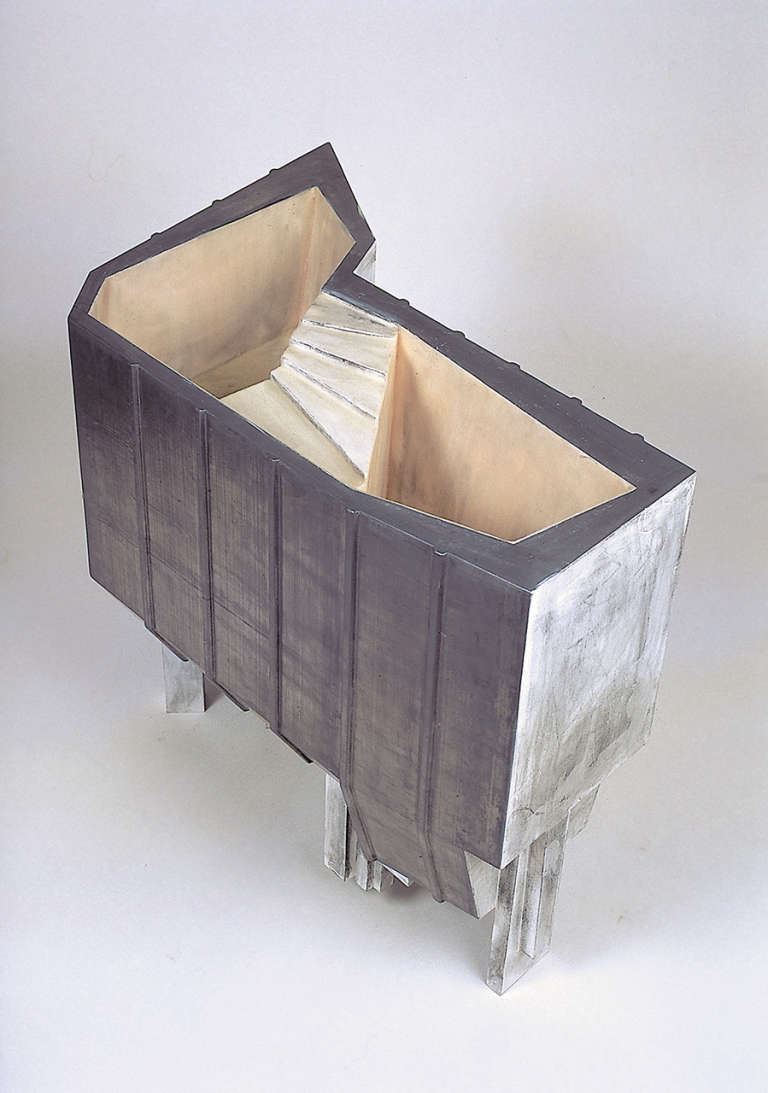 IIIe Arrondissement, Distrito 3 © 2000-2002. Plomo, madera, cera :: 52 x 59 x 34 cm