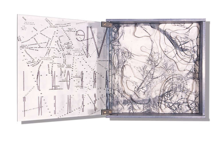 Callejero, Distrito 6 ©2000-2002. Plomo, madera, cera, cristal :: 40 x 40 x 10 cm