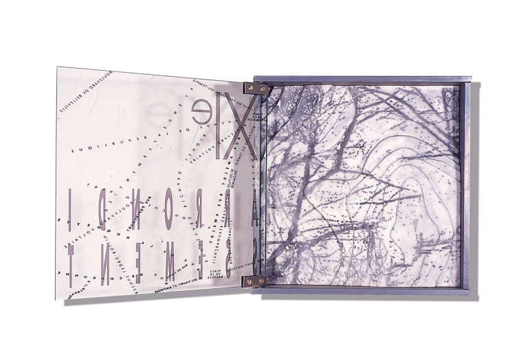Callejero, Distrito 11 ©2000-2002. Plomo, madera, cera, cristal :: 40 x 40 x 10 cm