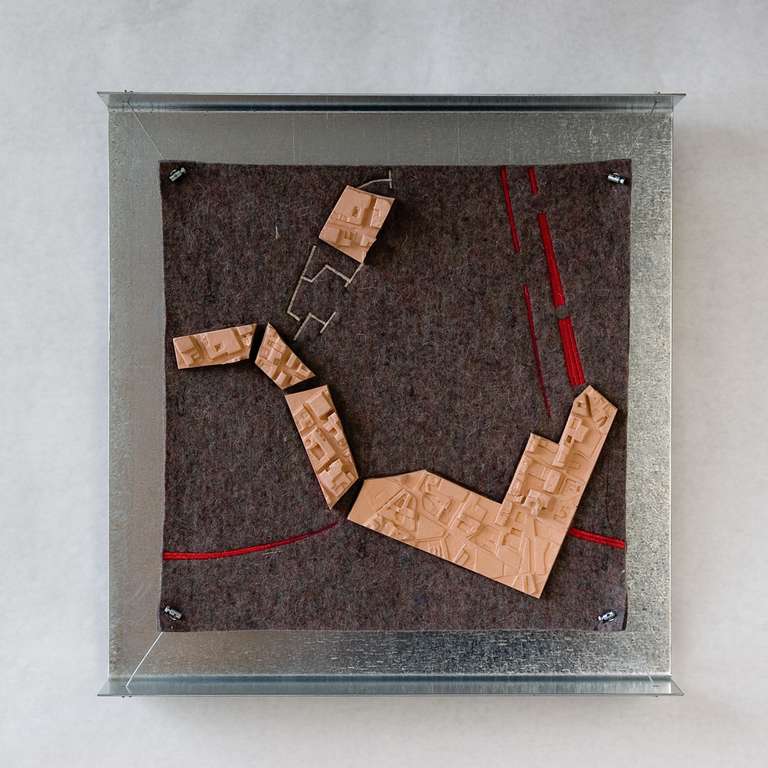 14 Relieve psicogeográfico © 2007 :: Fieltro, silicona, hilo, cable de acero, galvanizado :: 50 x 50 x 10 cm 