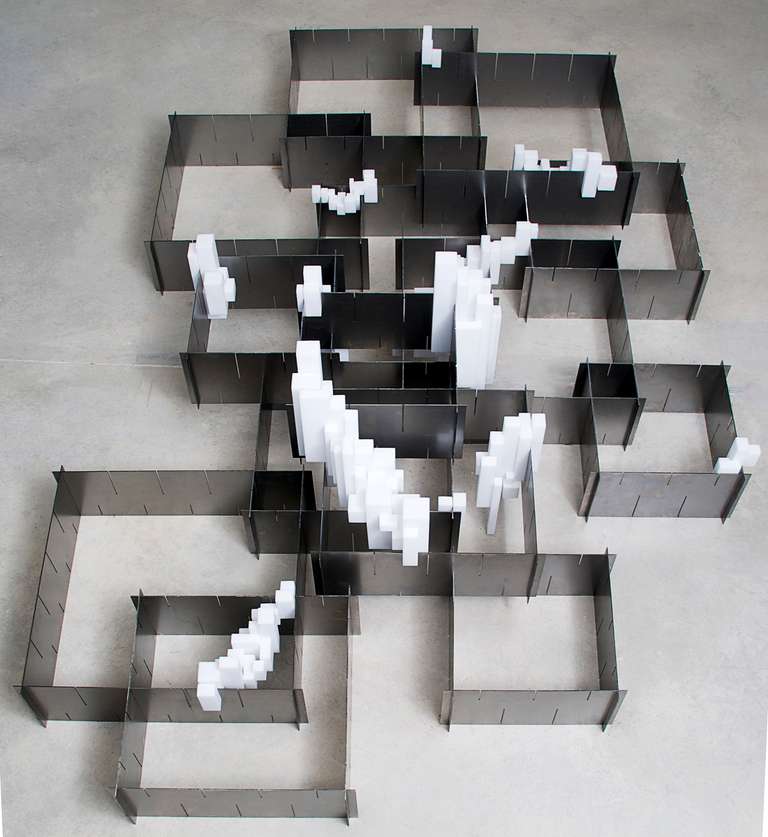 Estanteria modular. Mod_fractal ©2011 :: hierro, metacrilato :: 220 x 360 x 77 (h) cm