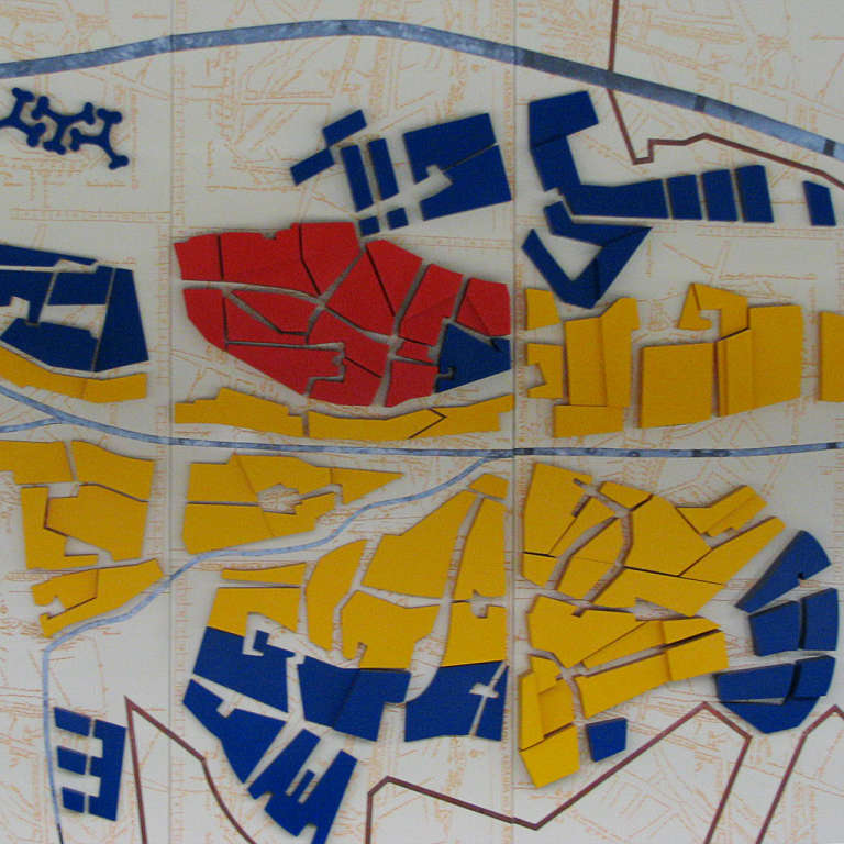 Fragmentos de historia y paisaje ©1999. Serigrafía sobre panel de aluminio y técnica mixta. 8000 x 300 cm. 